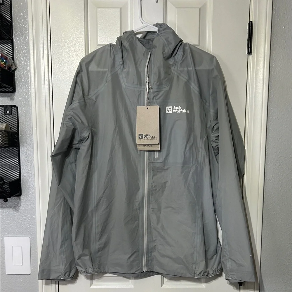 Jack Wolfskin Men's Light Gray Raincoat